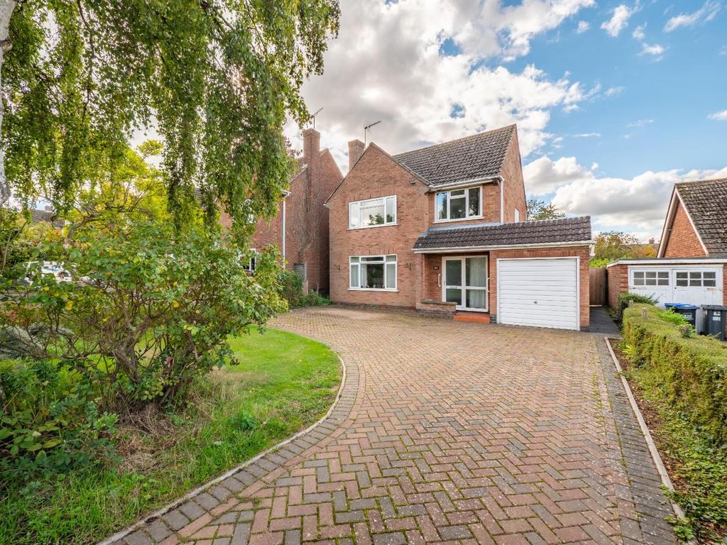 Kenilworth Road, Cubbington... 3 bed detached house £500,000