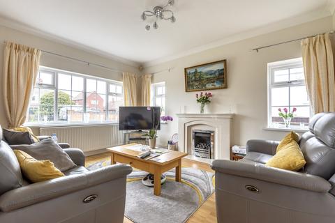 2 Bradley Road, Grimsby, DN33 1QW