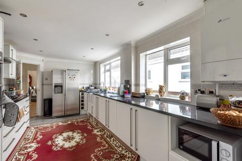 2 Bradley Road, Grimsby, DN33 1QW