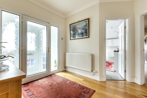 2 Bradley Road, Grimsby, DN33 1QW