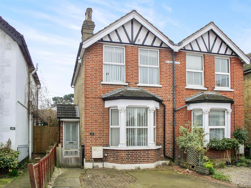 Hersham Road, Walton On Thames, Surrey 3 bed semidetached house £