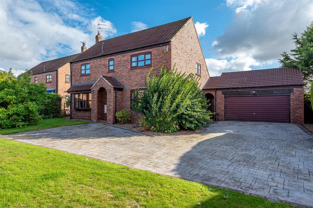Distone Court, Deighton, York, YO19 6EW 4 bed detached house for sale