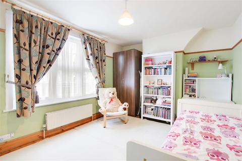12 Mafeking Road, Enfield, EN1 3SS