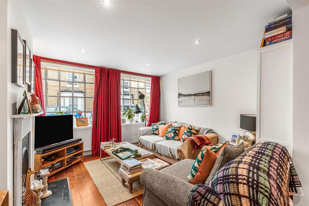 Archway Street, Barnes, SW13 2 bed terraced house to rent £3,250 pcm