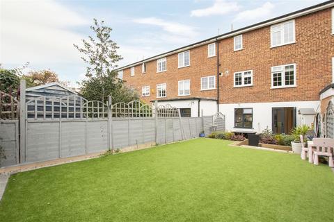 4 bedroom terraced house for sale - Hoppers Road, London