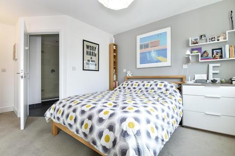 2 bedroom flat to rent - Roehampton Lane, Putney SW15