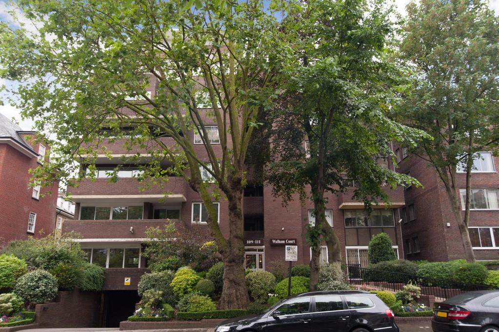 15 Walham Court - Exterior.jpg