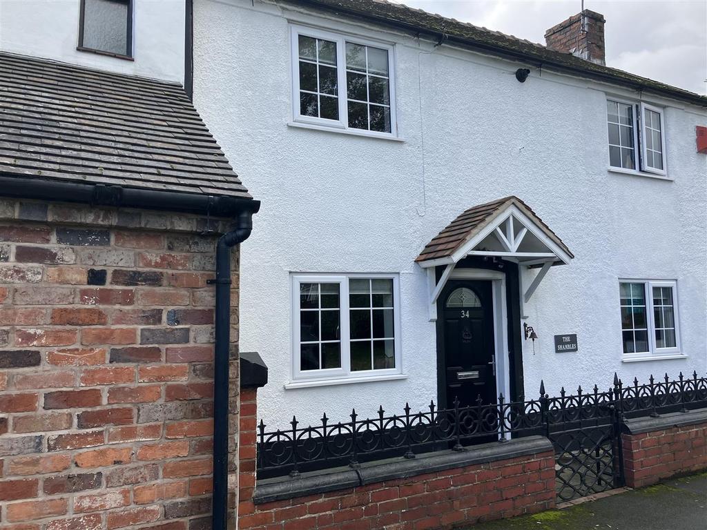 Mushroom Green, Dudley 2 bed detached house £350,000