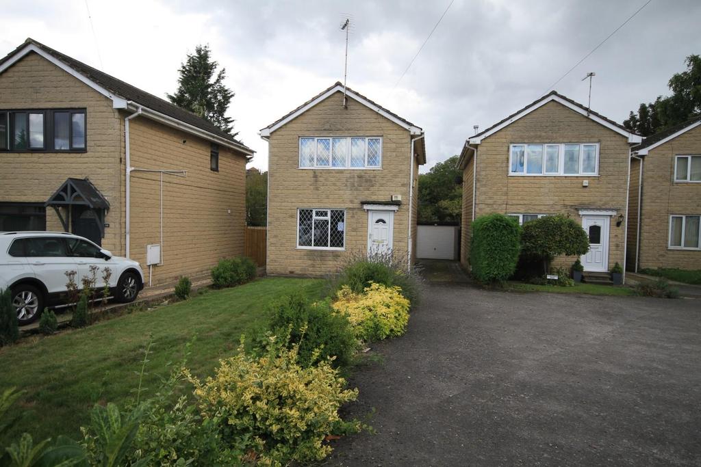 Clarence Street, Cleckheaton 3 bed detached house £180,000