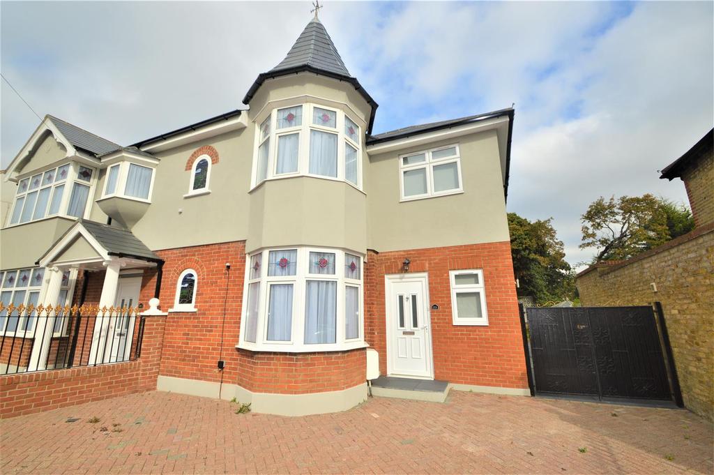 Kimberley Road, North Chingford E4 3 bed semidetached house £3,150 pcm (£727 pw)