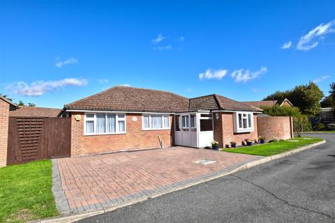 3 bedroom bungalow for sale - Scotts Acre, Camber, Rye