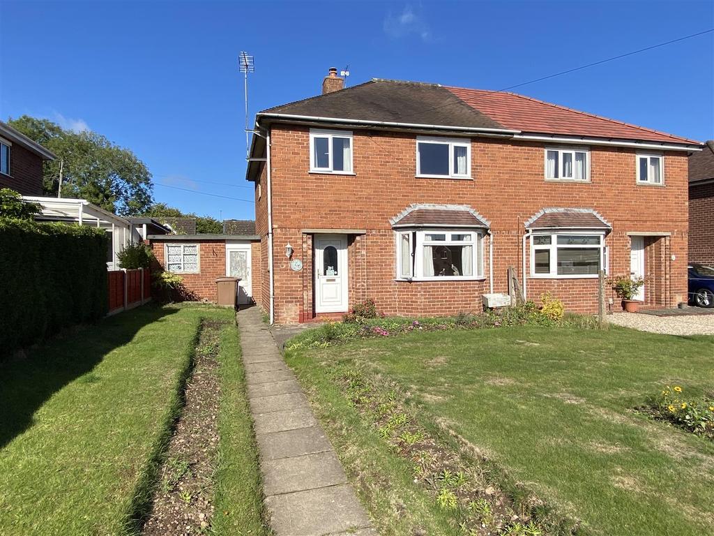 Eccleshall Road, Stone 3 bed semidetached house £195,000