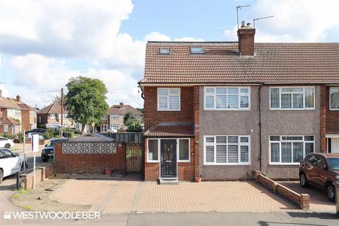 19 Landmead Road, Cheshunt, Waltham Cross, EN8 9HP