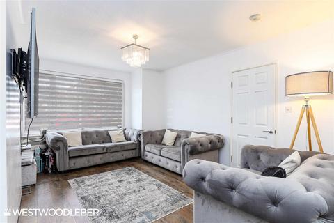 19 Landmead Road, Cheshunt, Waltham Cross, EN8 9HP