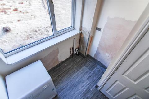 48 Summer Lane, Wombwell, Barnsley, S73 8HE