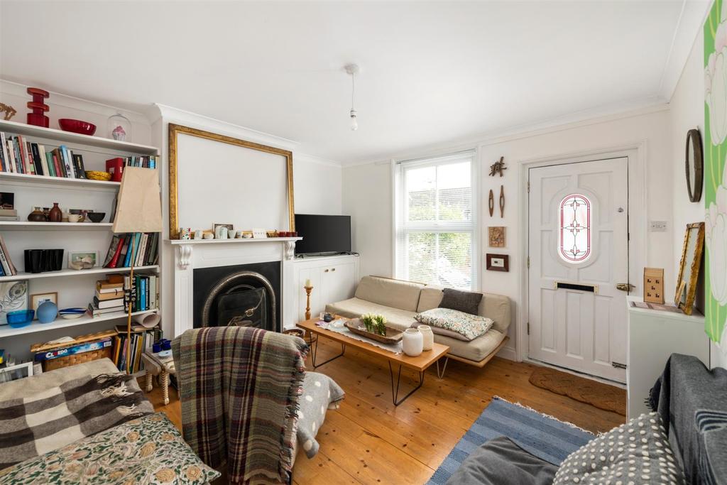 Garibaldi Road, Redhill 2 bed terraced house £385,000