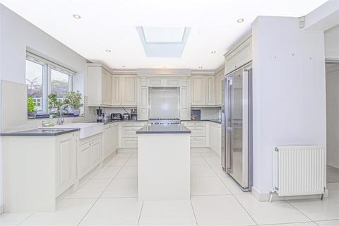 4 Ashbourne Road, Broxbourne, EN10 7DF