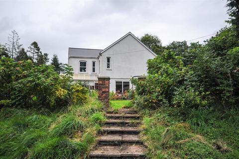 5 bedroom property with land for sale - Heol Capel Ifan, Pontyberem