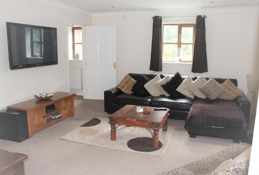 Lounge1.JPG