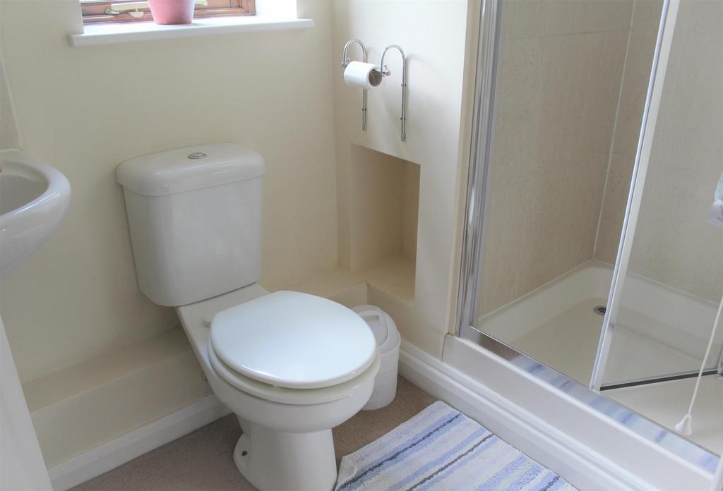 Ensuite shower 2.JPG