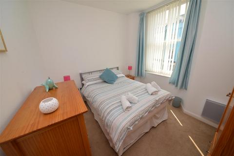 2 bedroom apartment for sale, Glendower House ,The Norton, Tenby, Pembrokeshire. SA70