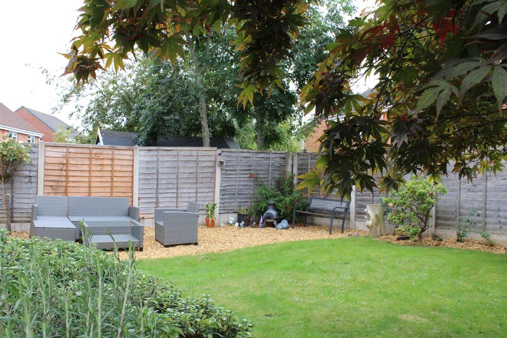28 Garden Maple.jpg