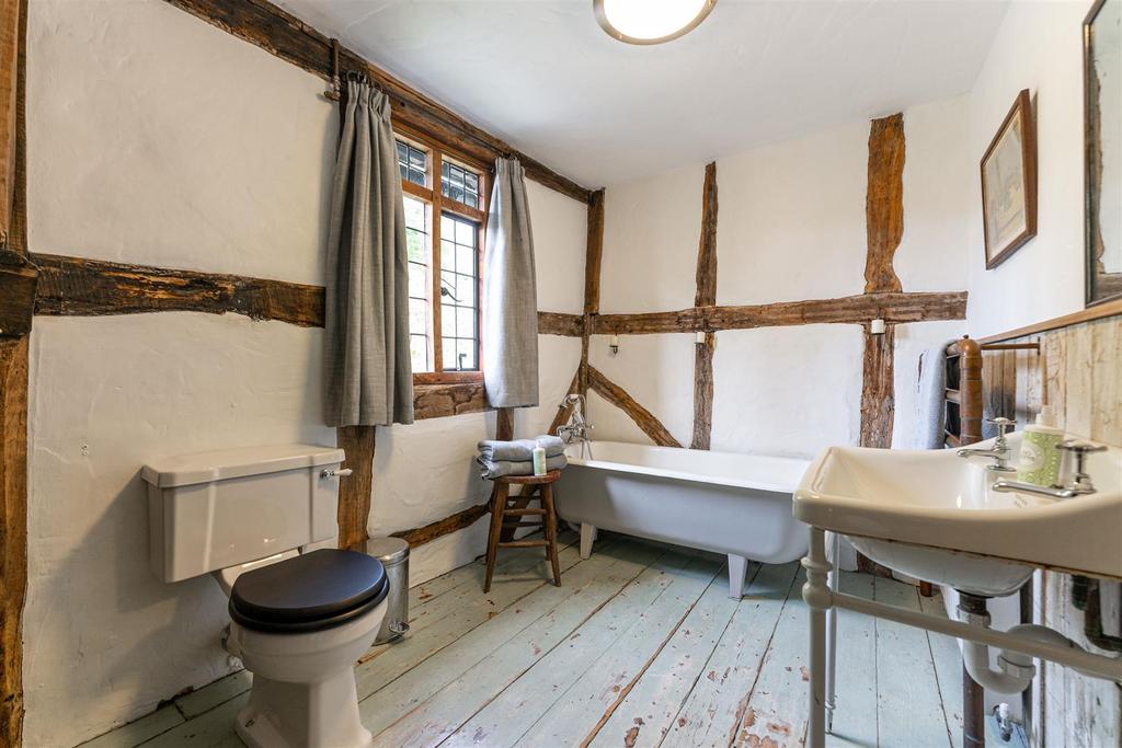 Bank Farm - by Ralph Media Group 01747.jpg