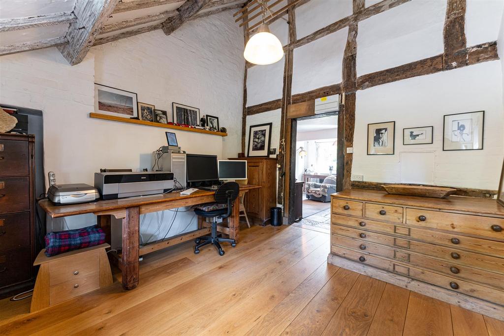 Bank Farm - by Ralph Media Group 01770.jpg