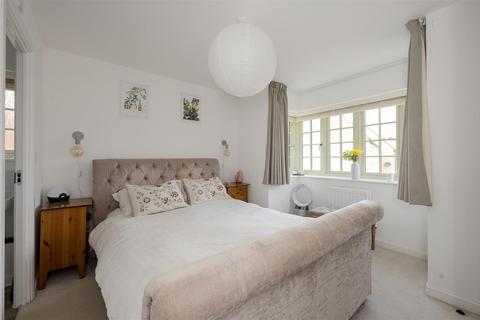 10 Valetta Way, Moreton-in-marsh, GL56 0FG
