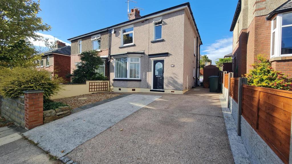 No Chain Home Rutland Avenue, Lancaster 3 bed semidetached house £