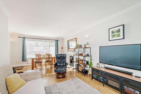 6 Durham Way, Harrogate, HG3 2TB
