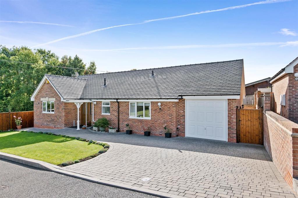 Greenavon Close, Evesham 3 bed detached bungalow for sale £525,000
