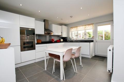 1 Beacon Close, Shefford, SG17 5ZE