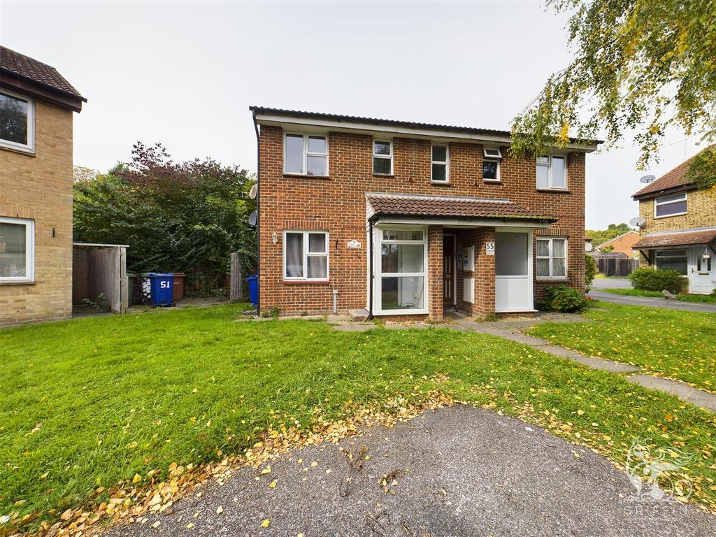 Kiln Way, Badgers Dene, Grays 1 bed apartment £175,000