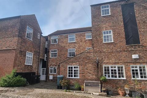 3, Brewers Court Kirkgate, Thirsk, YO7 1PL