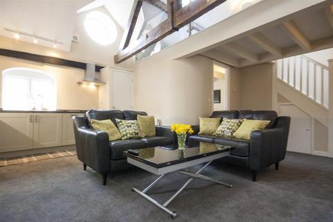 2 bedroom penthouse for sale, Swan Hill, Shrewsbury