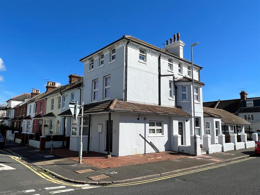 Latimer Road, Eastbourne 1 bed terraced house £800,000