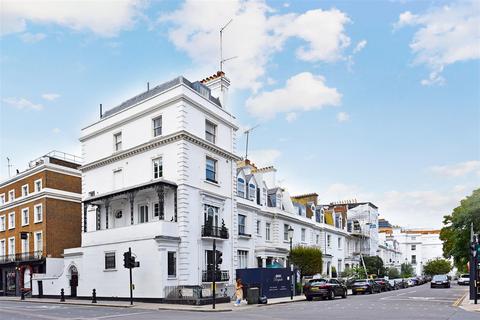 2 bedroom flat for sale, Walton Street, Knightsbridge SW3