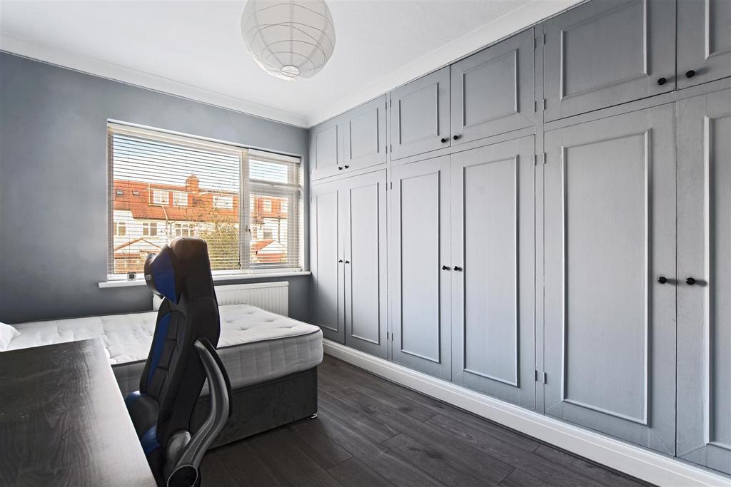 02-9fa5 GCWT - 9 Leigh Gdns - Bedroom 2 -Original (