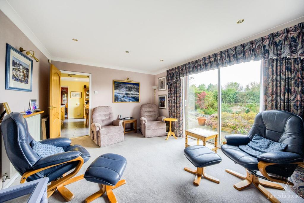 Snug Room 2