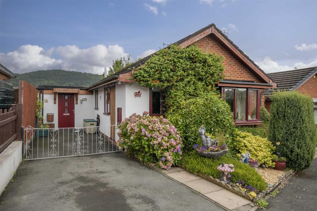 Mount View, SY22 6XJ 2 bed bungalow for sale £215,000