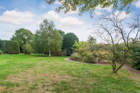 2 Grove Croft, Hampton On The Hill, Warwick, CV35 8RJ