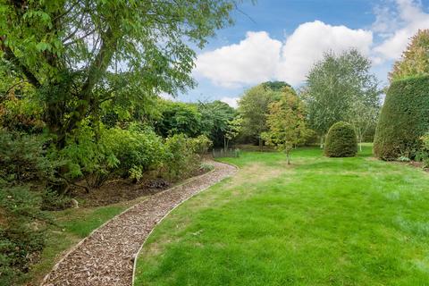 2 Grove Croft, Hampton On The Hill, Warwick, CV35 8RJ
