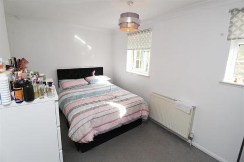 40 Donnington, Bradville, Milton Keynes, MK13 7HH