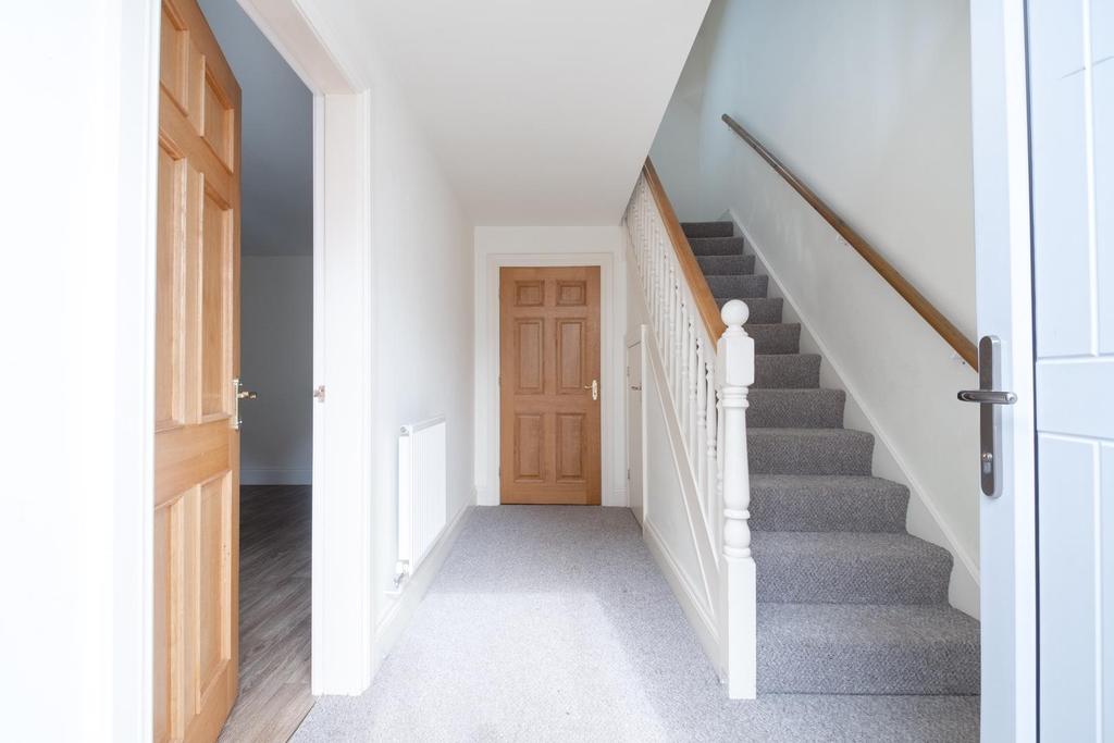 Croft Close, Easingwold, York 2 bed character property £239,995