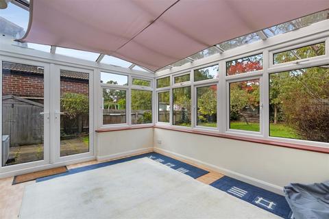 67 Hazon Way, Epsom, KT19 8HG