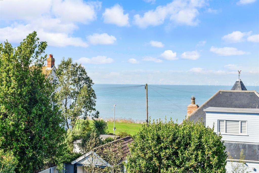 Alma Road, Beltinge, Herne Bay, Kent 4 bed semidetached house for sale