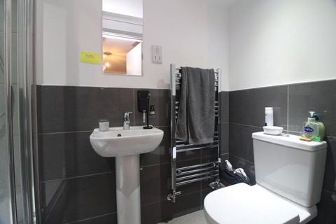 27 Dun Fields, Sheffield, S3 8AY