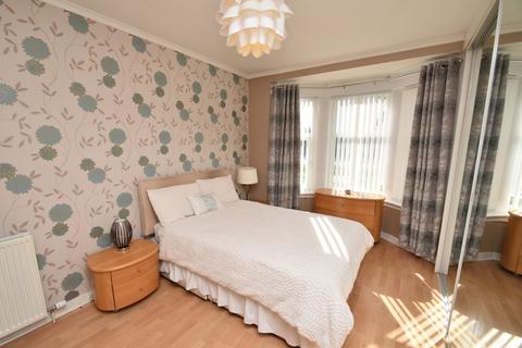 Flat 0/2, 18 Carnock Road, Glasgow, G53 5JJ