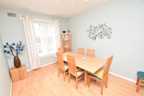 Flat 0/2, 18 Carnock Road, Glasgow, G53 5JJ